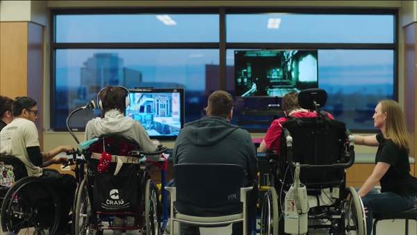 游戏与残障人士社区一起打造设备！ Xbox自适应控制器曾多次优化