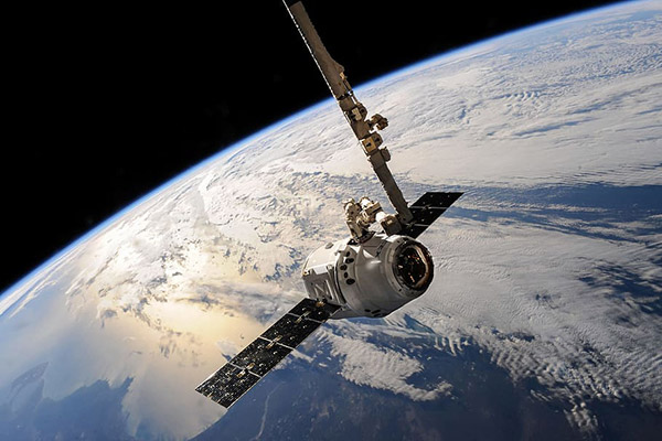 SpaceX成功发射NASA航天器与小行星相撞 这是保护地球吗