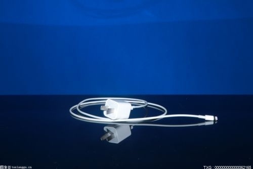 苹果蓝牙耳机怎么重新配对？苹果蓝牙耳机充电时候灯什么颜色？